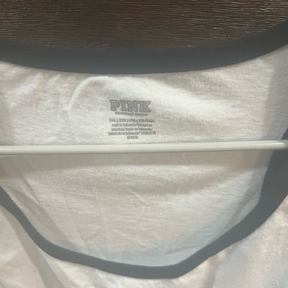 🖤🩶NWOT-VS PINK TANK‎ XXL - Picture 2 of 3